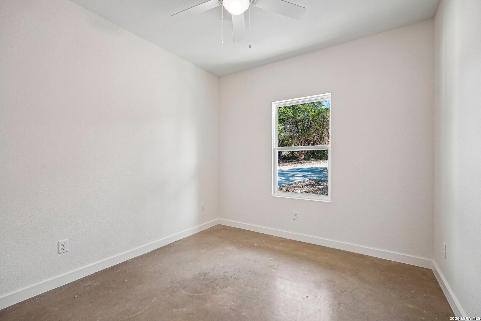 287 Deer Oaks Drive Lakehills TX 78063