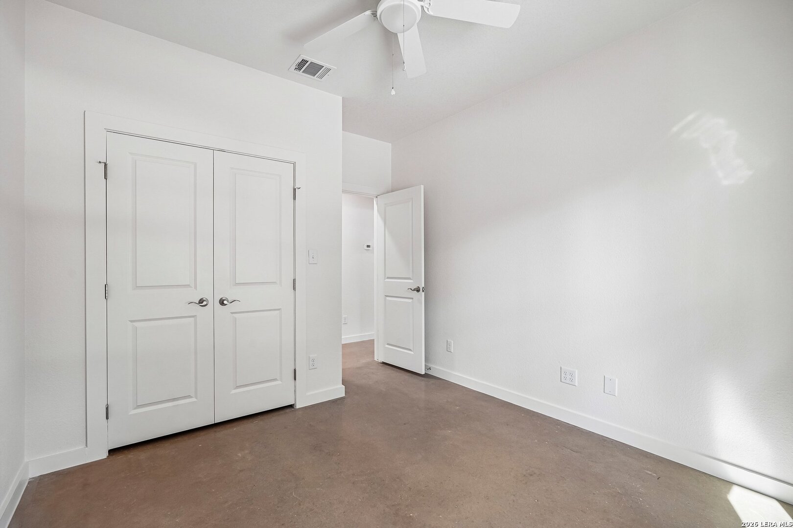 287 Deer Oaks Drive Lakehills TX 78063