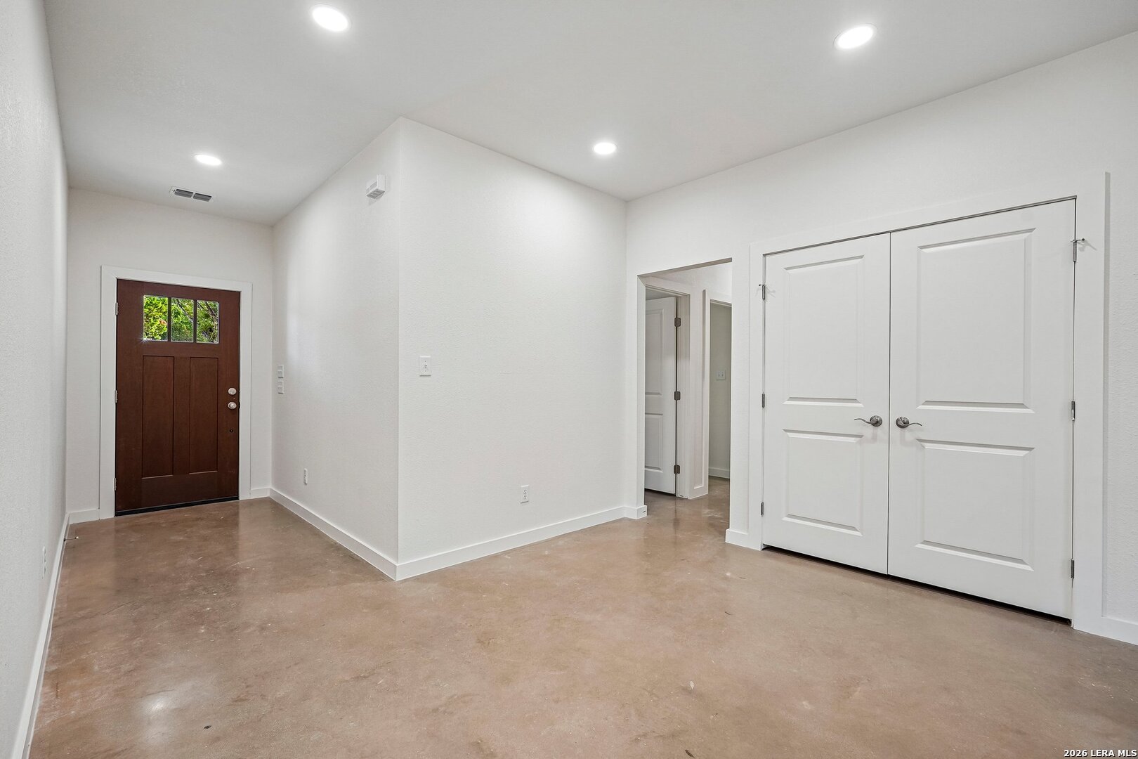 287 Deer Oaks Drive Lakehills TX 78063