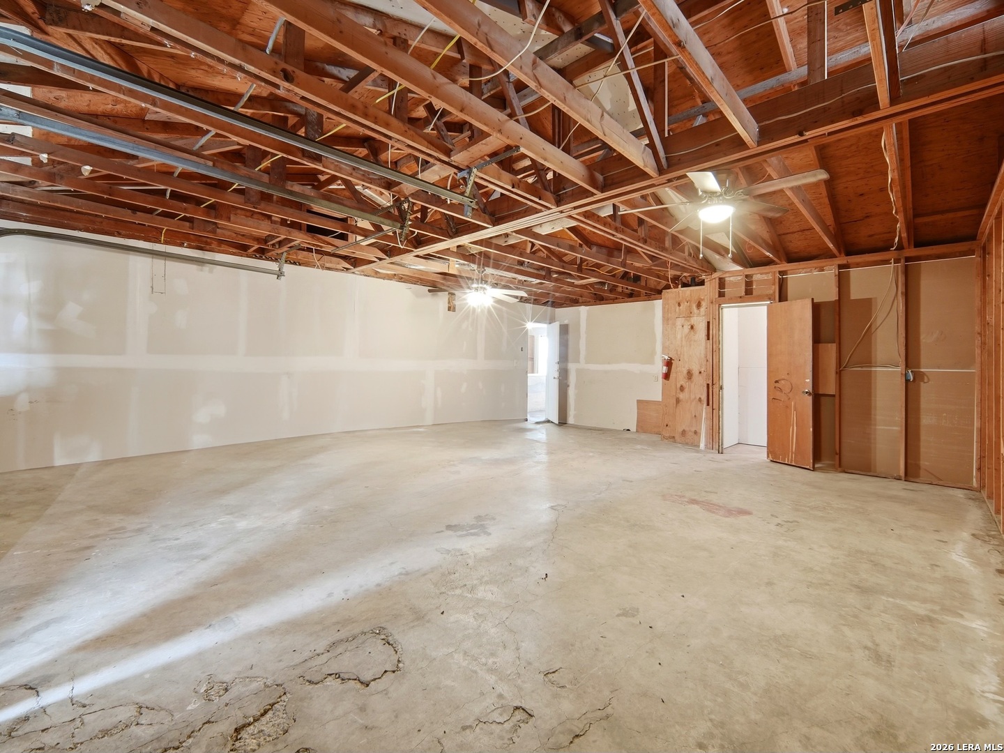 305 Toepperwein Road Converse TX 78109
