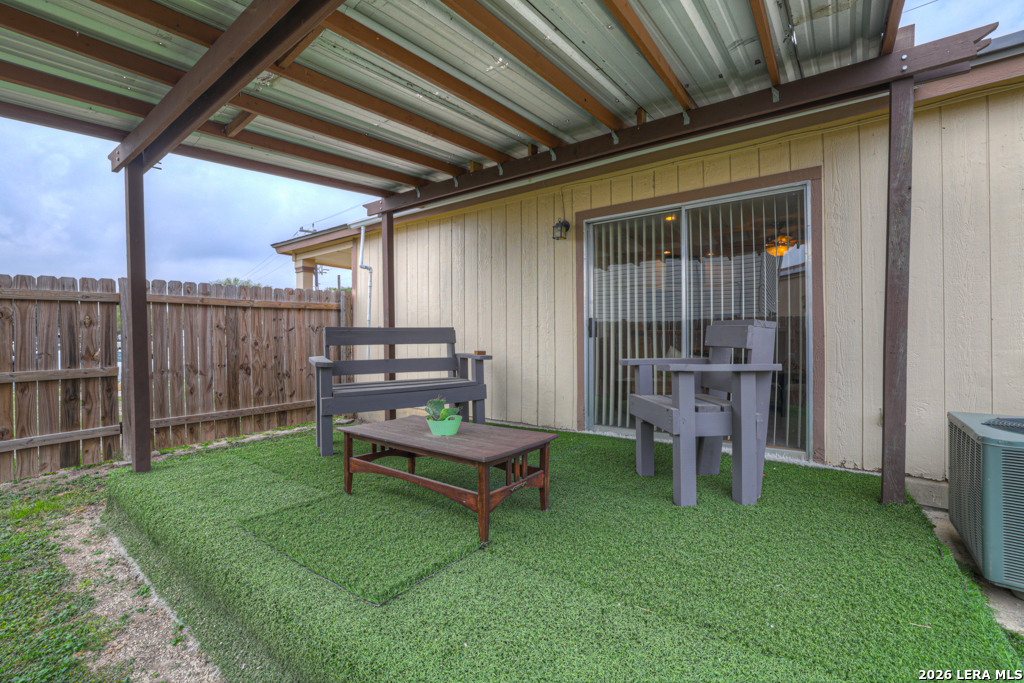 6111 Sinclair San Antonio TX 78222
