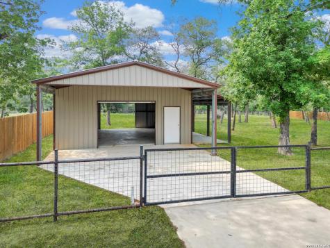 246 Cibolo Way La Vernia TX 78121