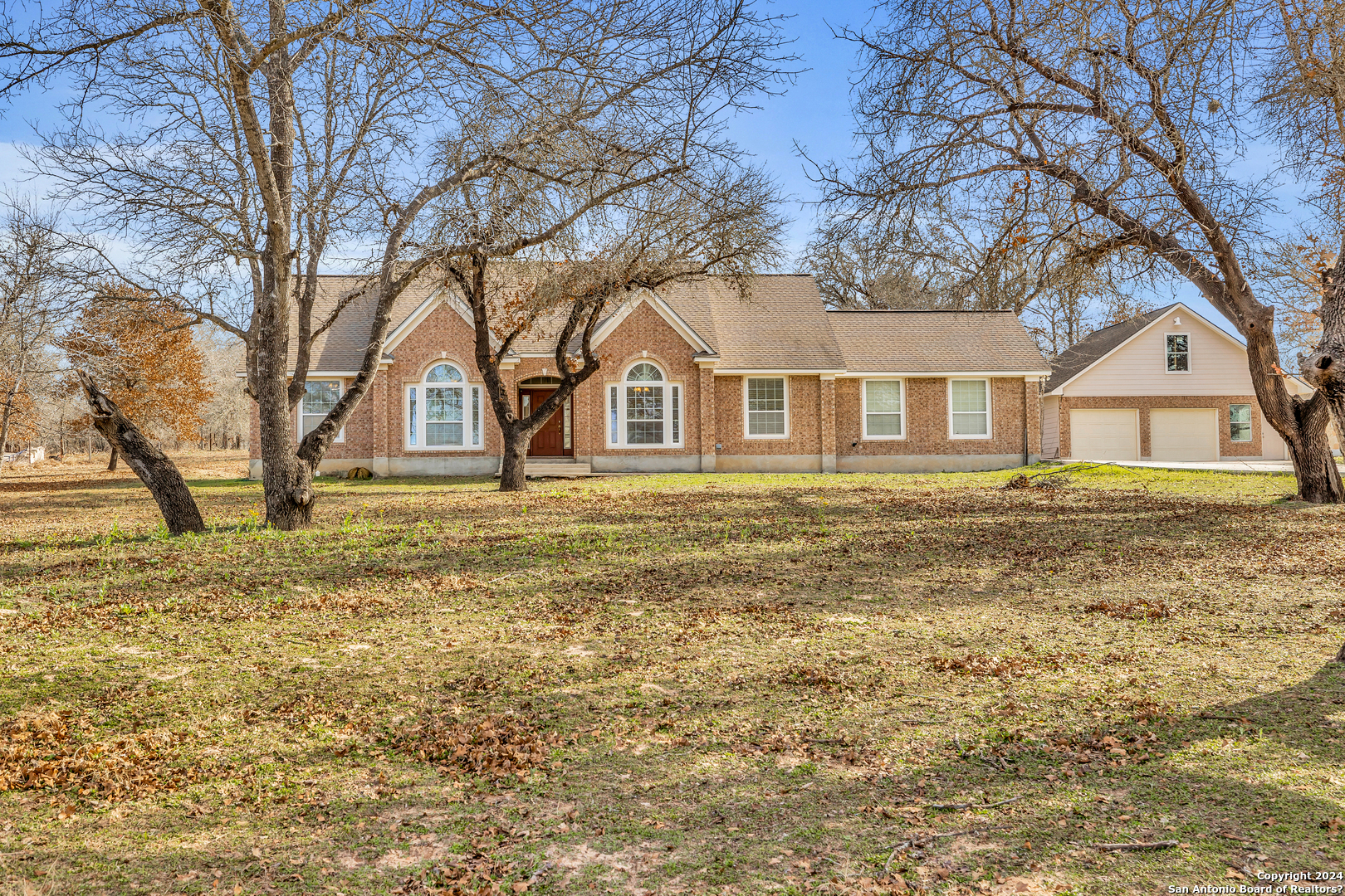 540 Flower Trail Loop Floresville TX 78114
