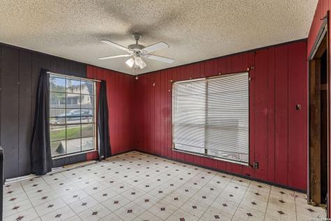 7111 Forest Mont Street San Antonio TX 78240