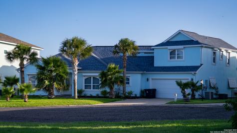 303 Square Rigger Rockport TX 78382