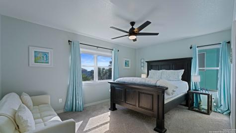303 Square Rigger Rockport TX 78382