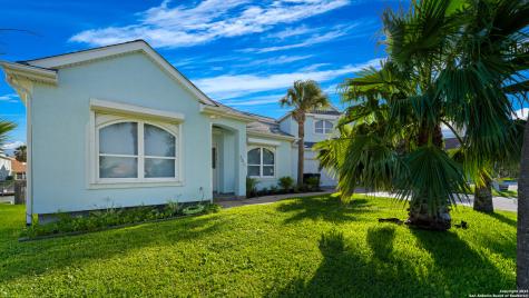 303 Square Rigger Rockport TX 78382