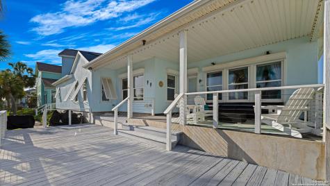303 Square Rigger Rockport TX 78382
