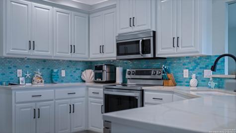 303 Square Rigger Rockport TX 78382