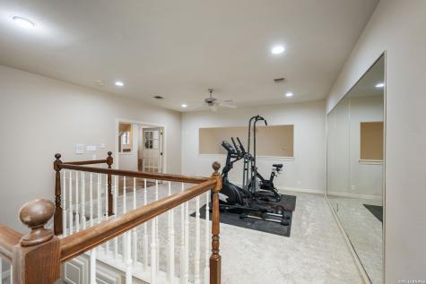 8040 Rolling Acres Trail Fair Oaks Ranch TX 78015