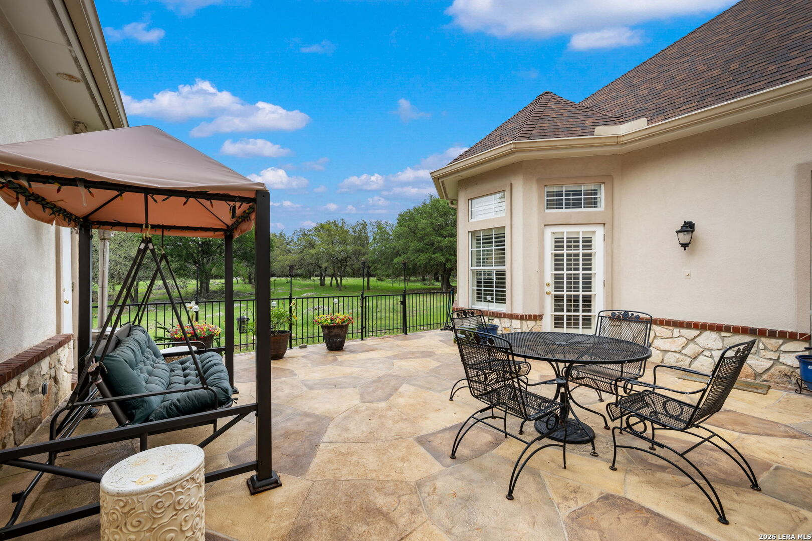 8040 Rolling Acres Trail Fair Oaks Ranch TX 78015