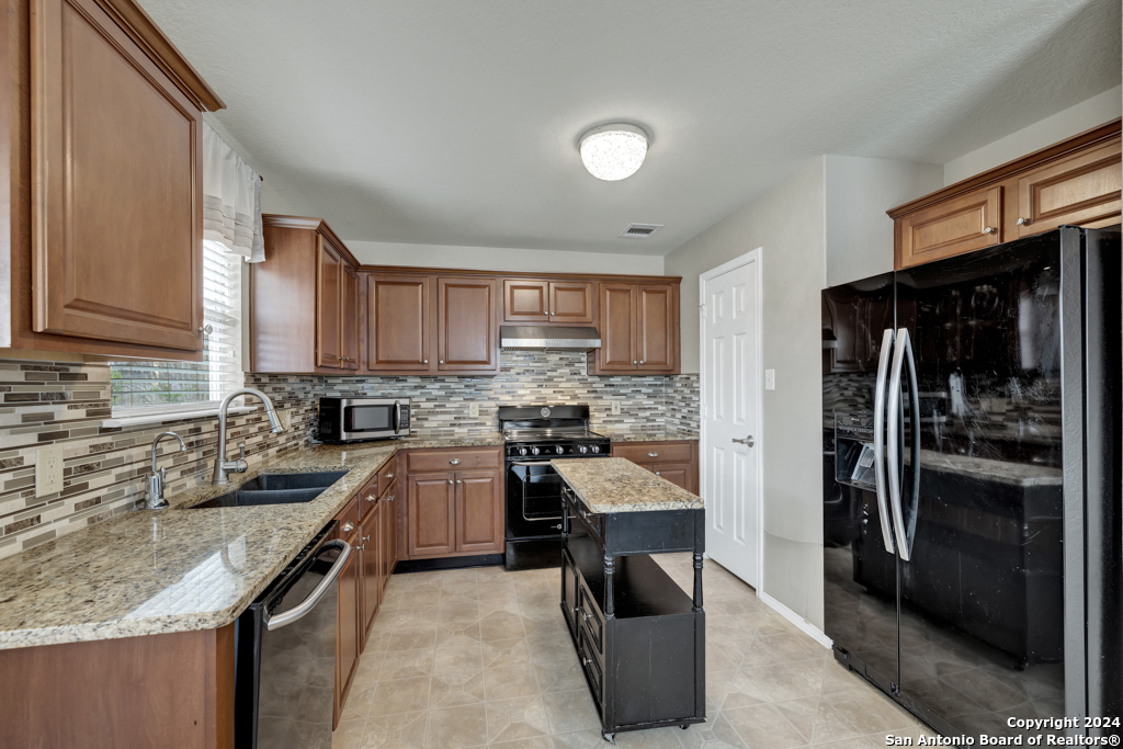 2418 Fayette Drive New Braunfels TX 78130