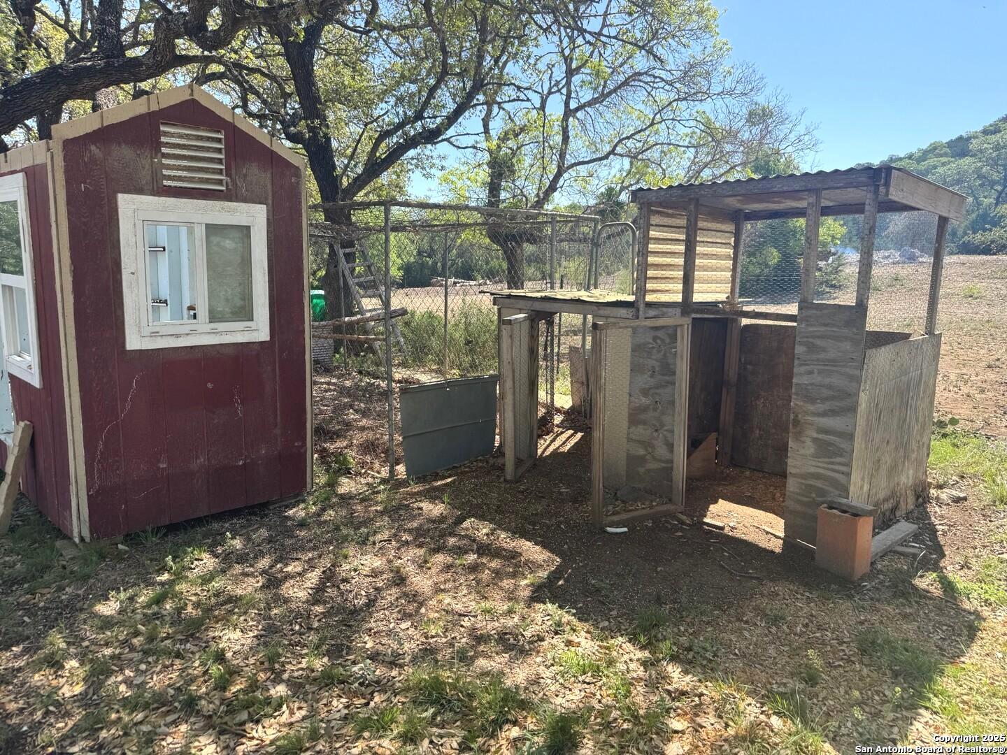 2485 Bump Gate Pipe Creek TX 78063
