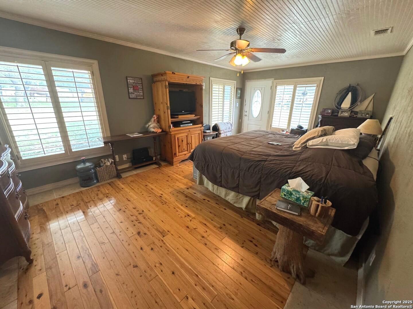 2485 Bump Gate Pipe Creek TX 78063