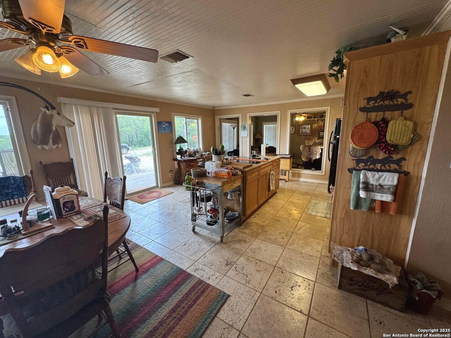 2485 Bump Gate Pipe Creek TX 78063
