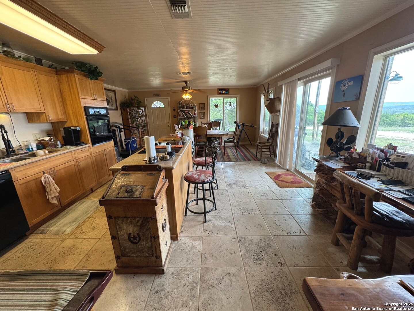 2485 Bump Gate Pipe Creek TX 78063