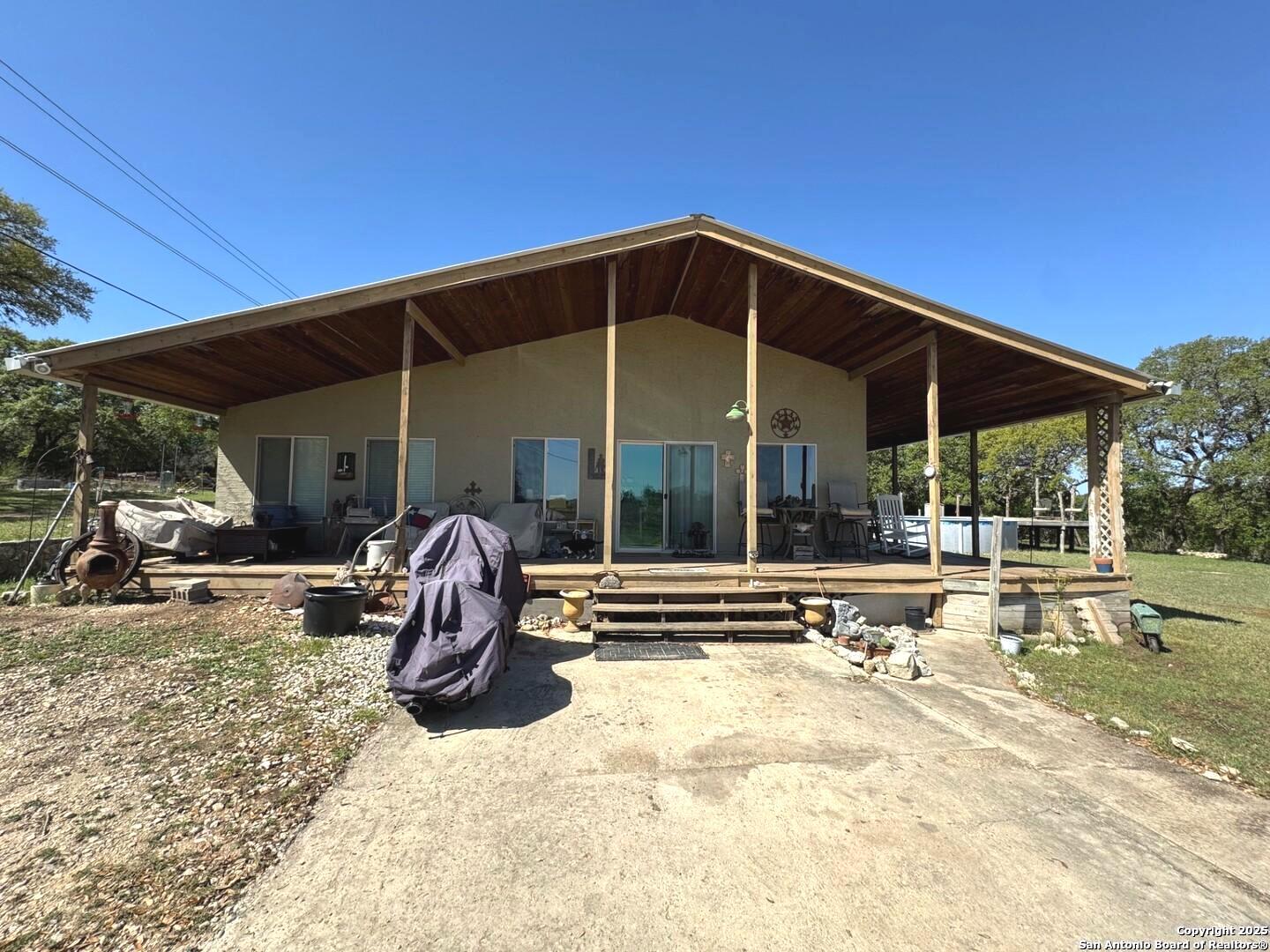 2485 Bump Gate Pipe Creek TX 78063