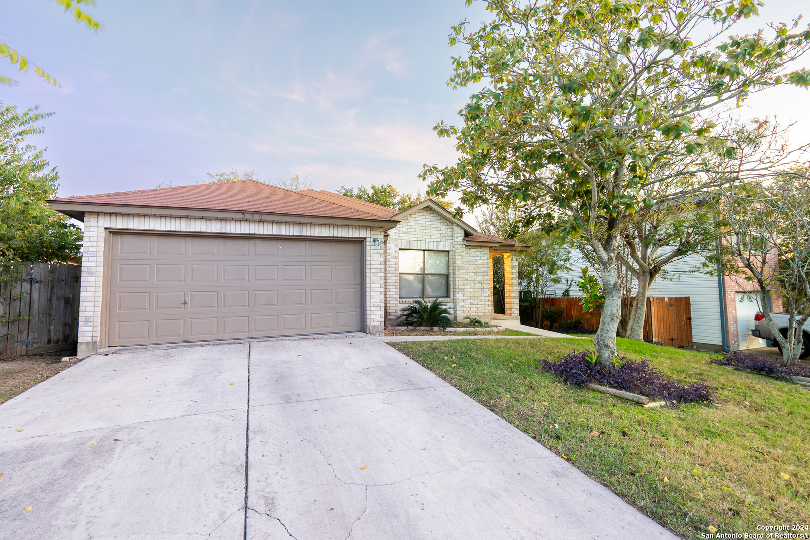 506 Meadow Forge Converse TX 78109