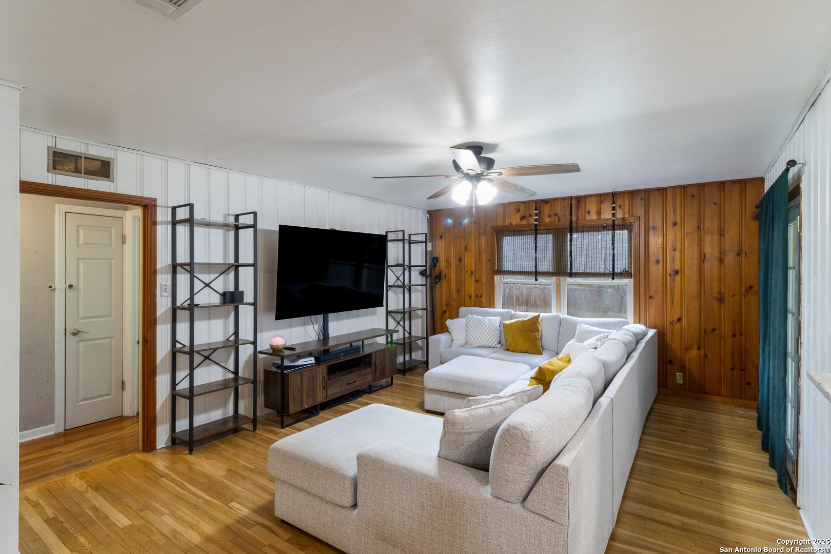 450 Pamela San Antonio TX 78223