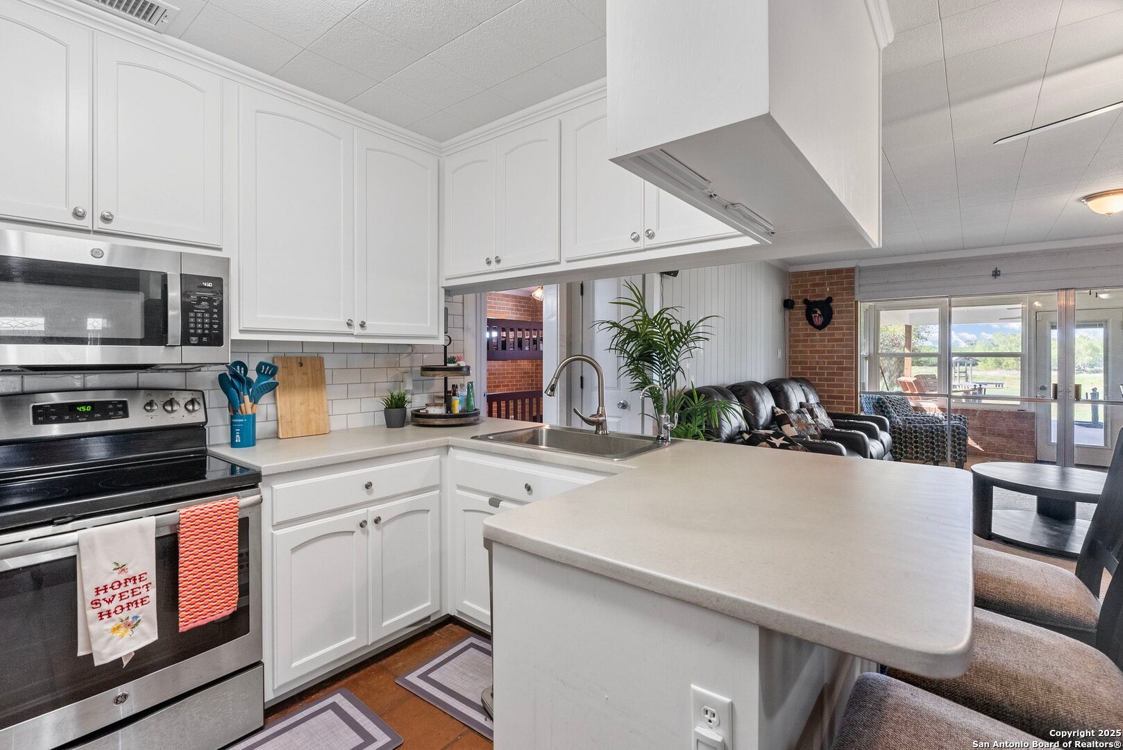 180 Freeman Circle George West TX 78022