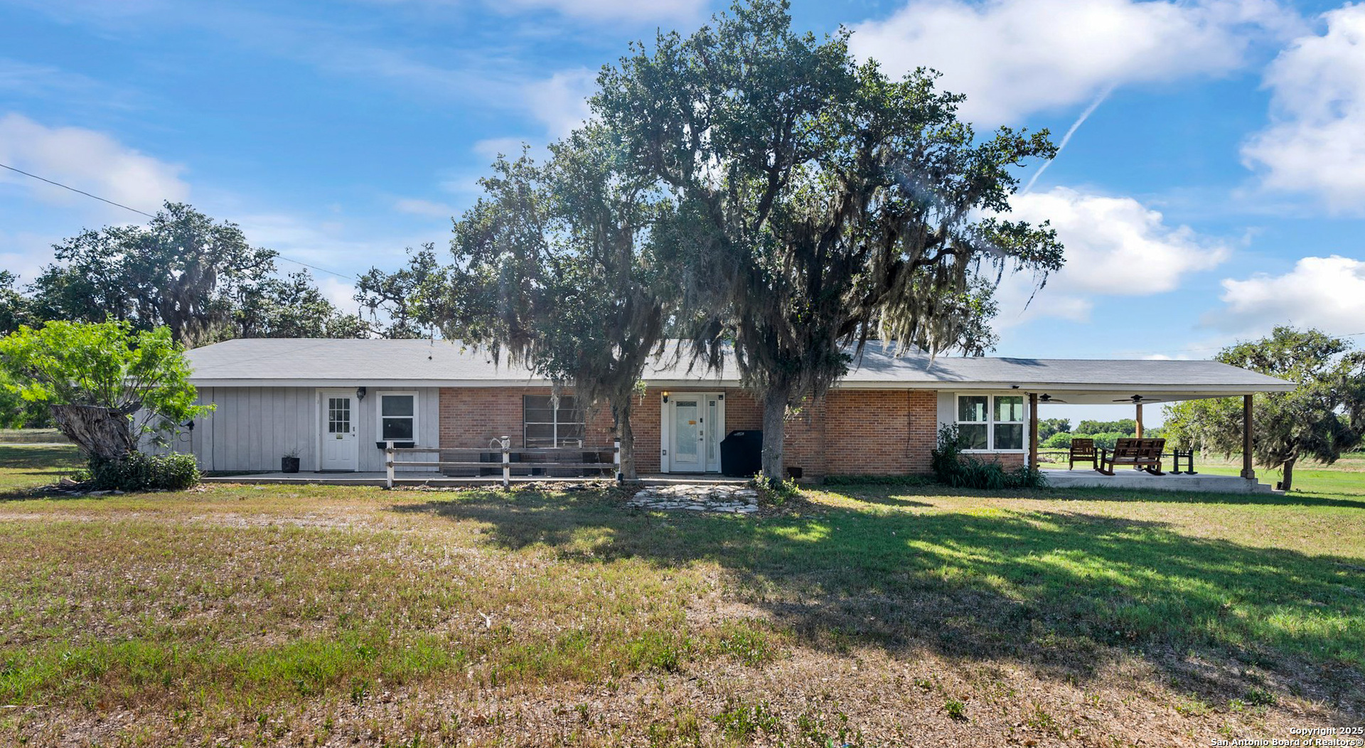 180 Freeman Circle George West TX 78022