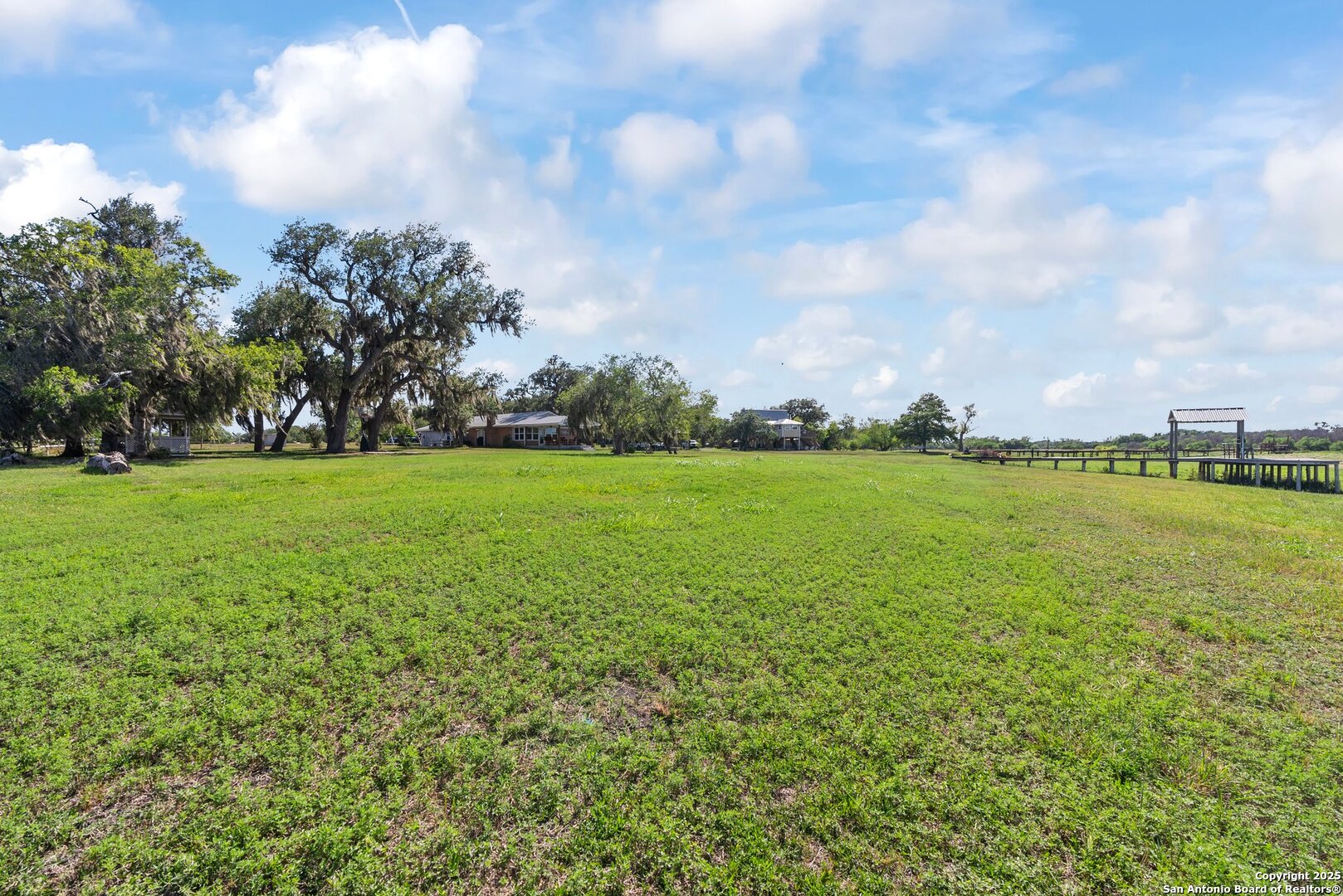 180 Freeman Circle George West TX 78022