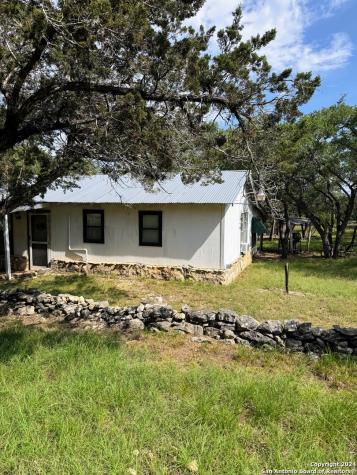 201 Cypress Bluff Road Pipe Creek TX 78063