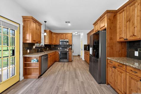 160 County Road 6874 Natalia TX 78059