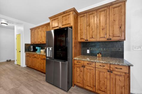 160 County Road 6874 Natalia TX 78059