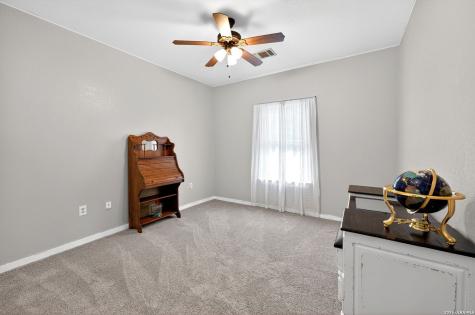 160 County Road 6874 Natalia TX 78059
