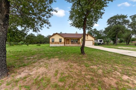 160 County Road 6874 Natalia TX 78059