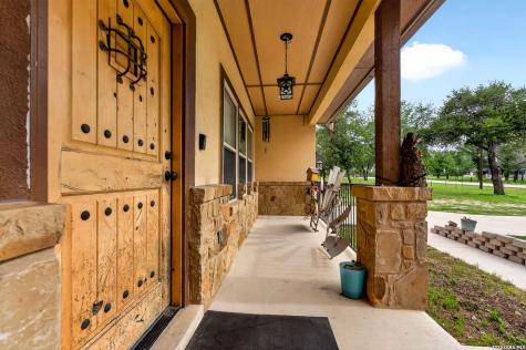 160 County Road 6874 Natalia TX 78059