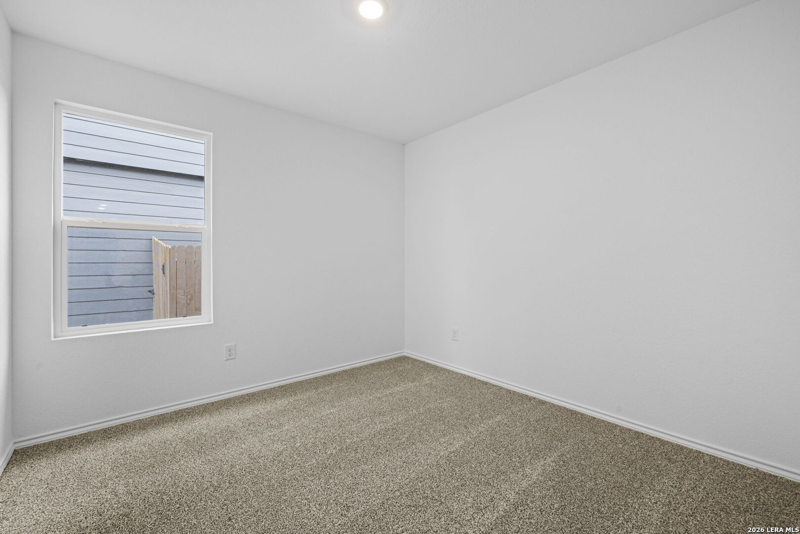 12541 Spoor Valley Converse TX 78109