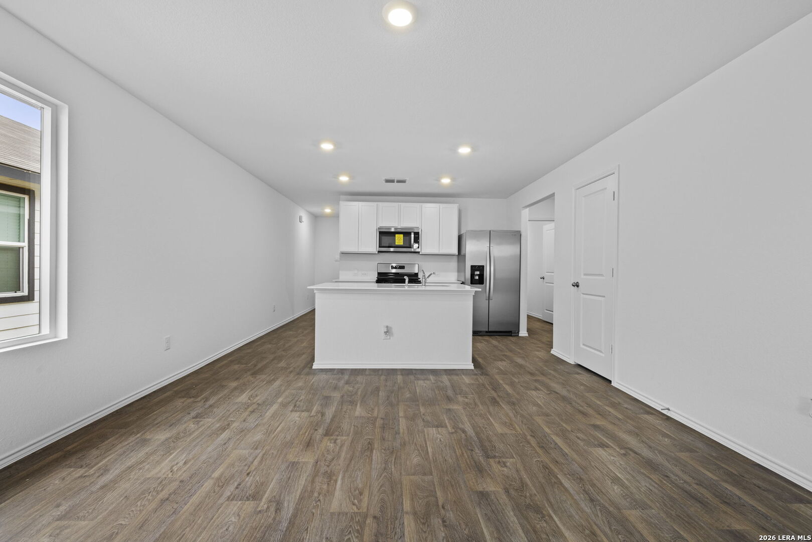12541 Spoor Valley Converse TX 78109