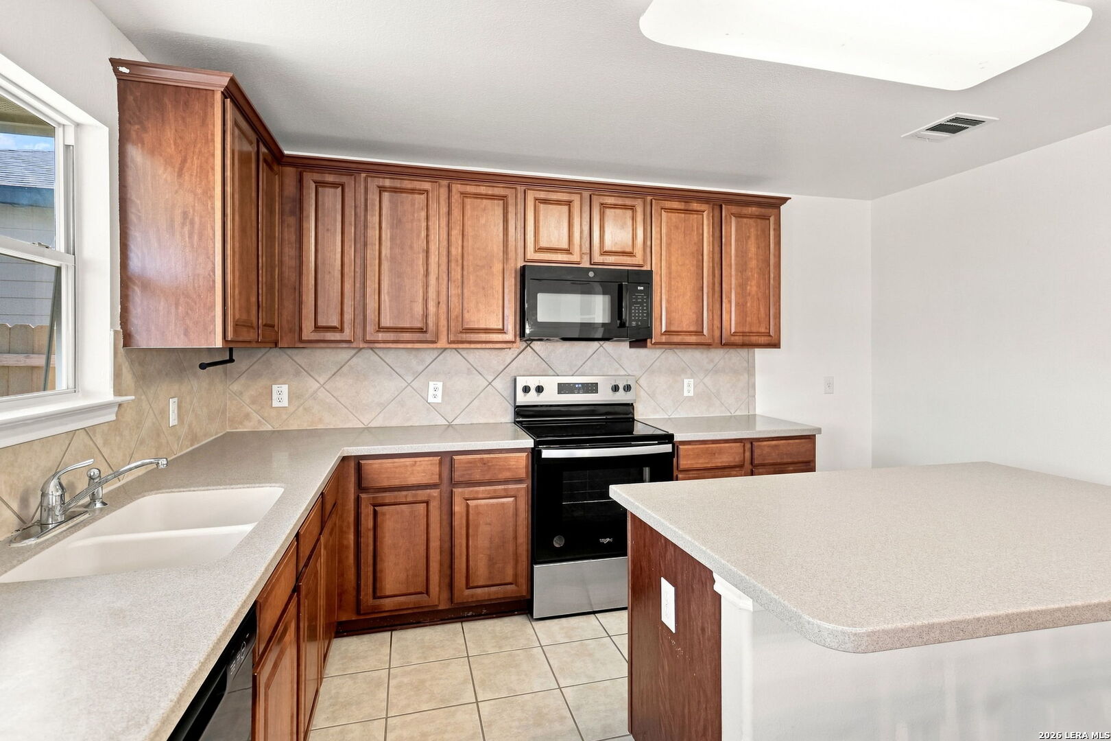 934 Magnolia Summit San Antonio TX 78251