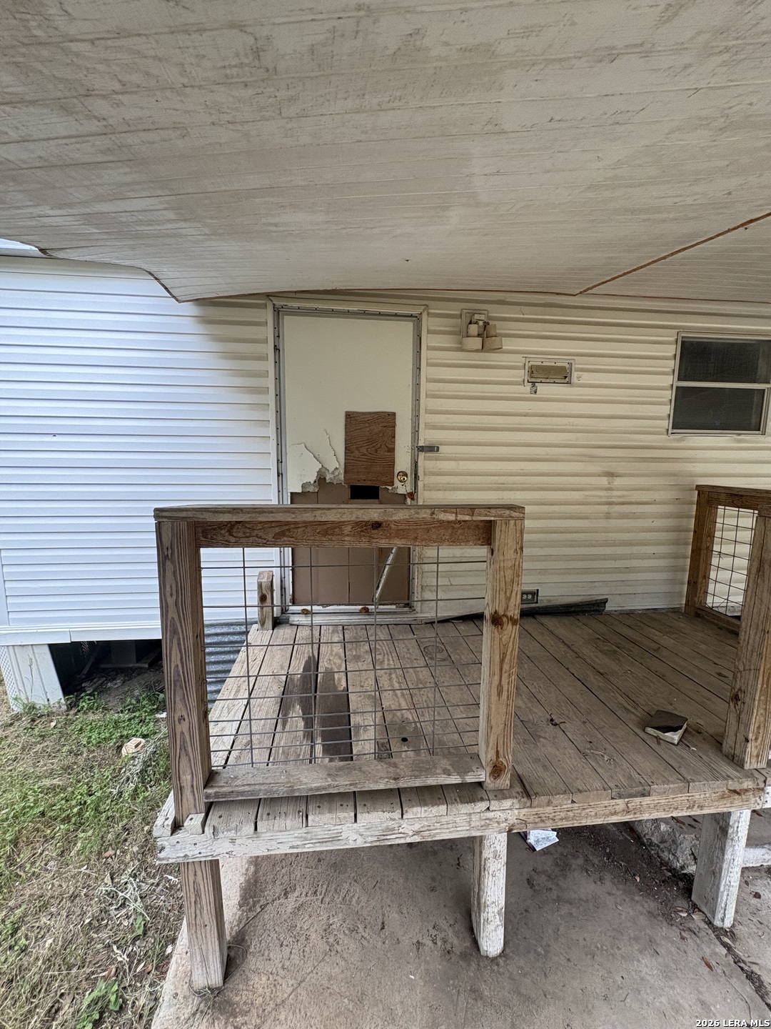 177 Cherokee Trail Lakehills TX 78063