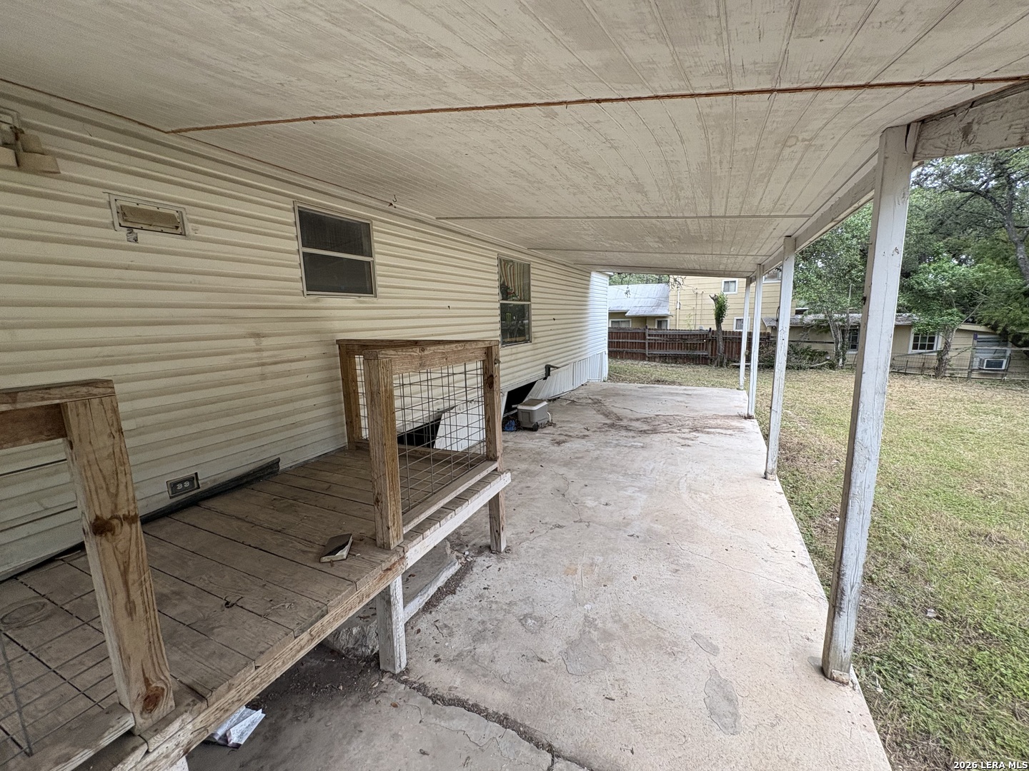 177 Cherokee Trail Lakehills TX 78063