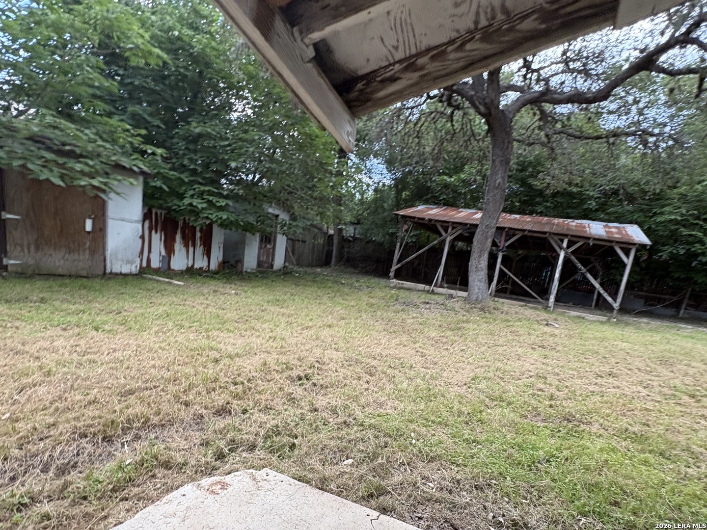 177 Cherokee Trail Lakehills TX 78063