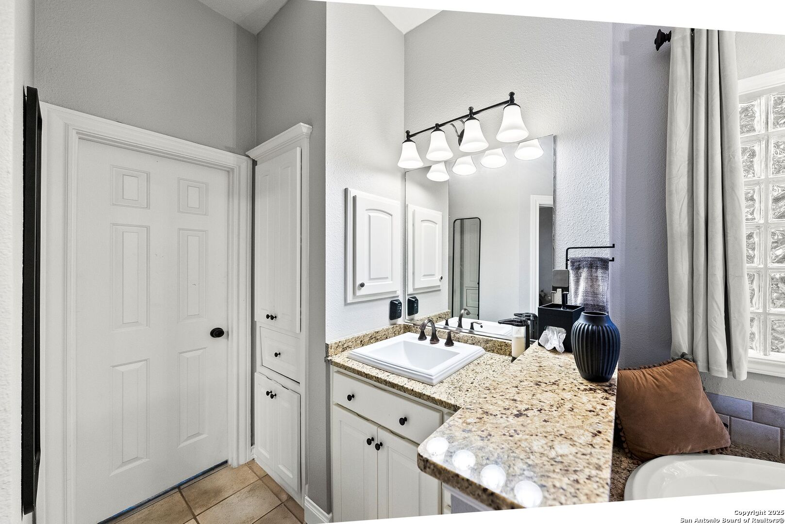 102 Spring Ridge Boerne TX 78006