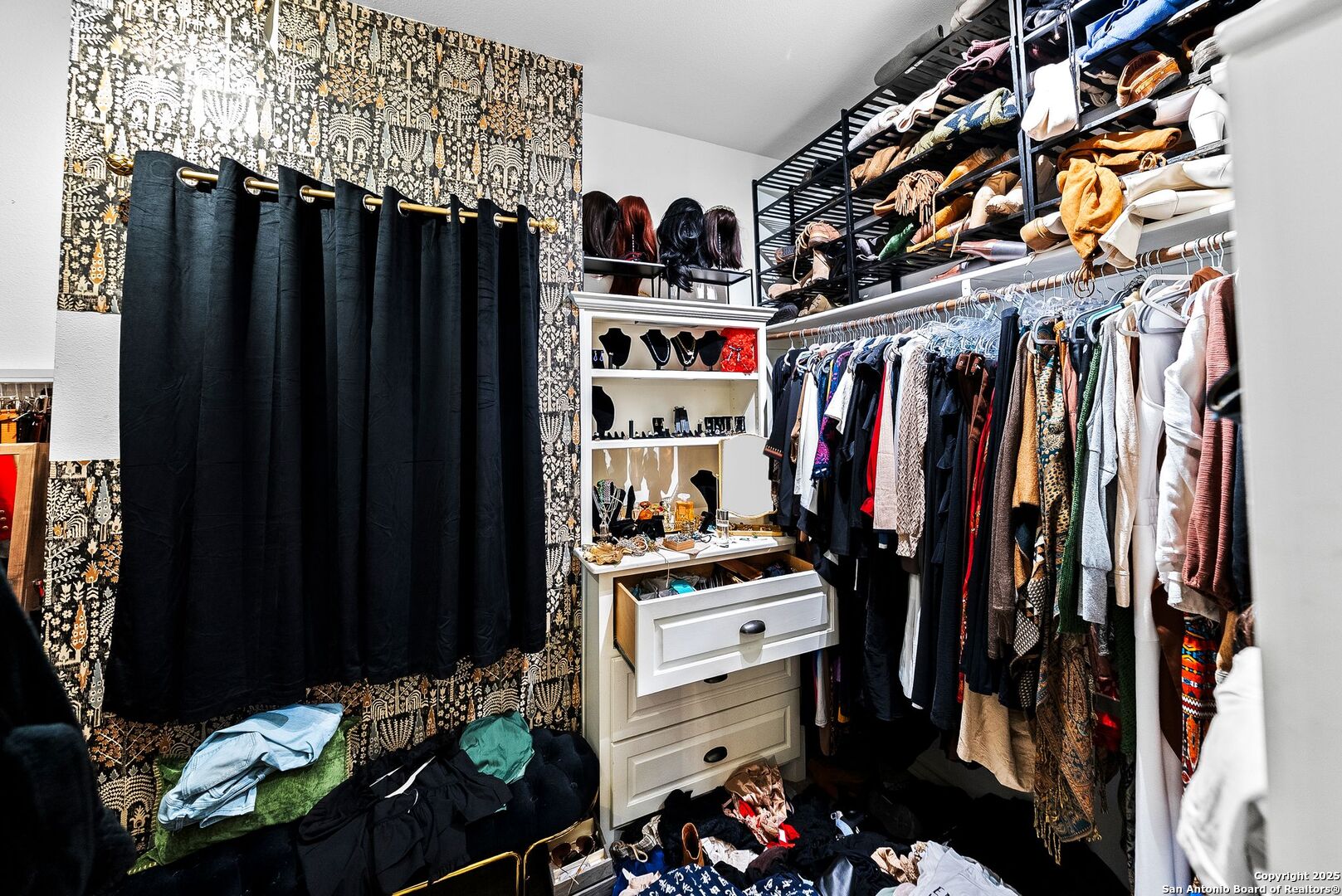 102 Spring Ridge Boerne TX 78006