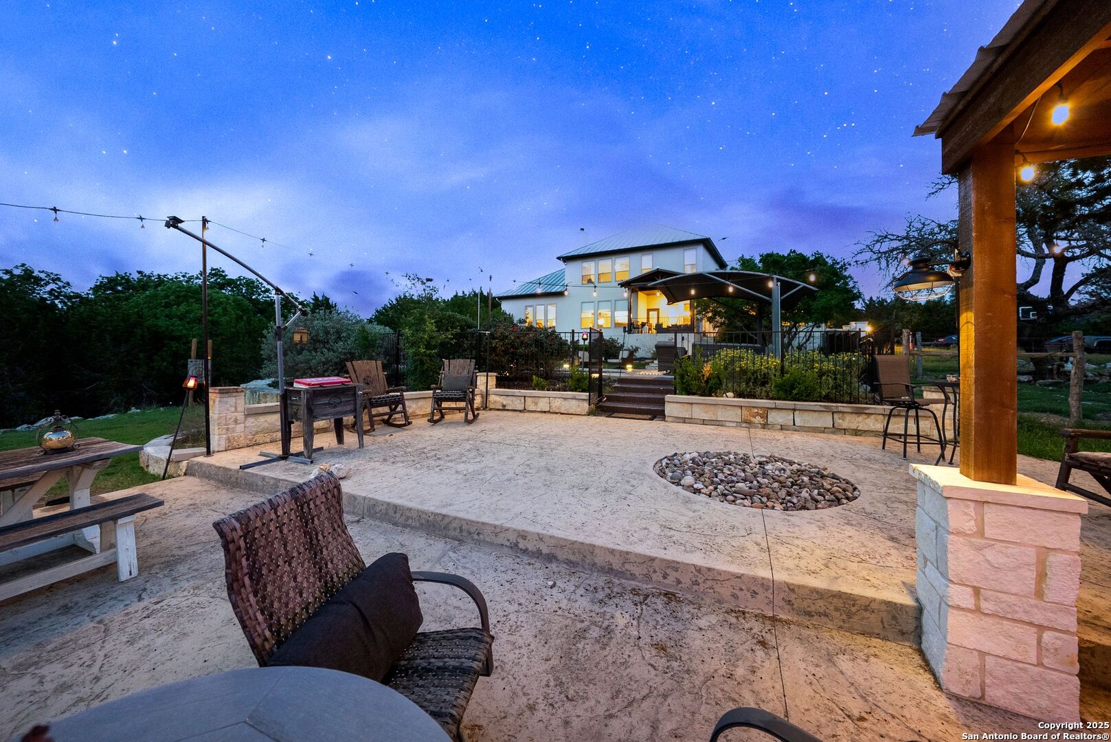 102 Spring Ridge Boerne TX 78006