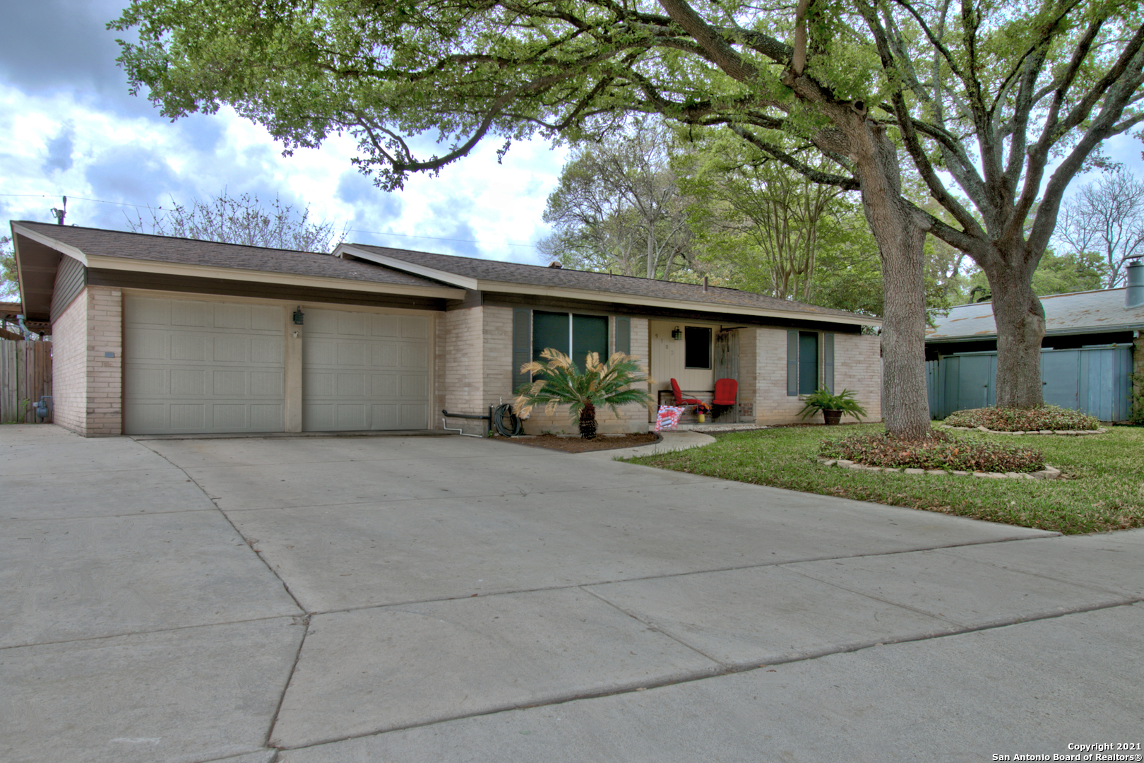 9802 La Rue Street San Antonio TX 78217