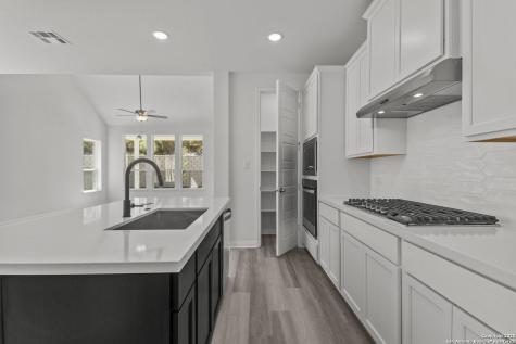 2615 Tortuga Verde San Antonio TX 78245
