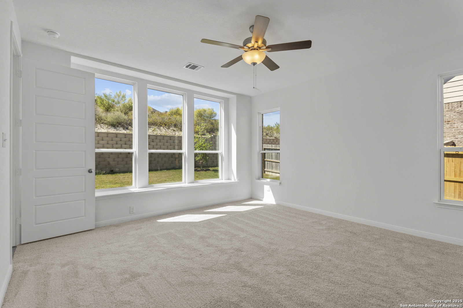 2615 Tortuga Verde San Antonio TX 78245