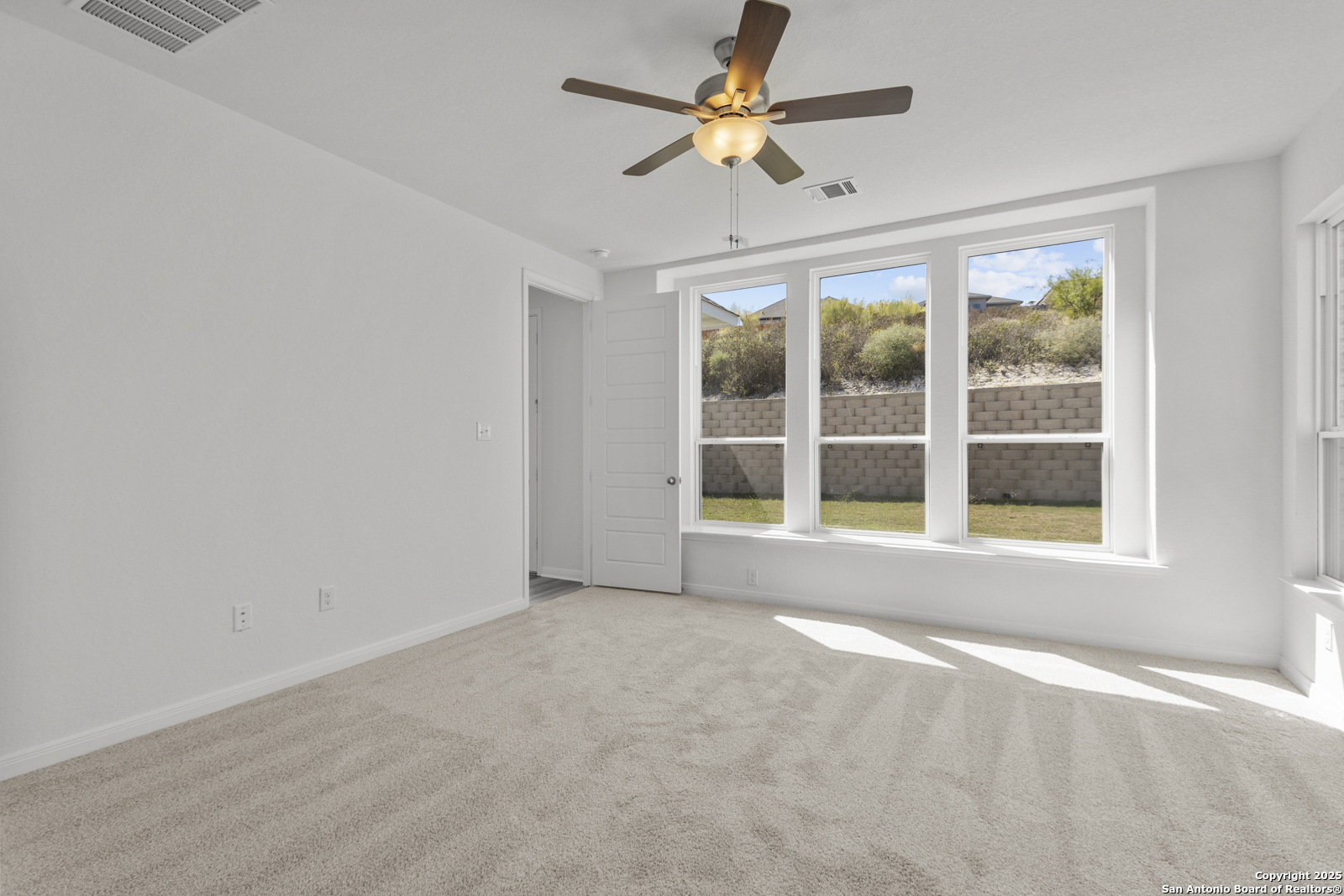 2615 Tortuga Verde San Antonio TX 78245