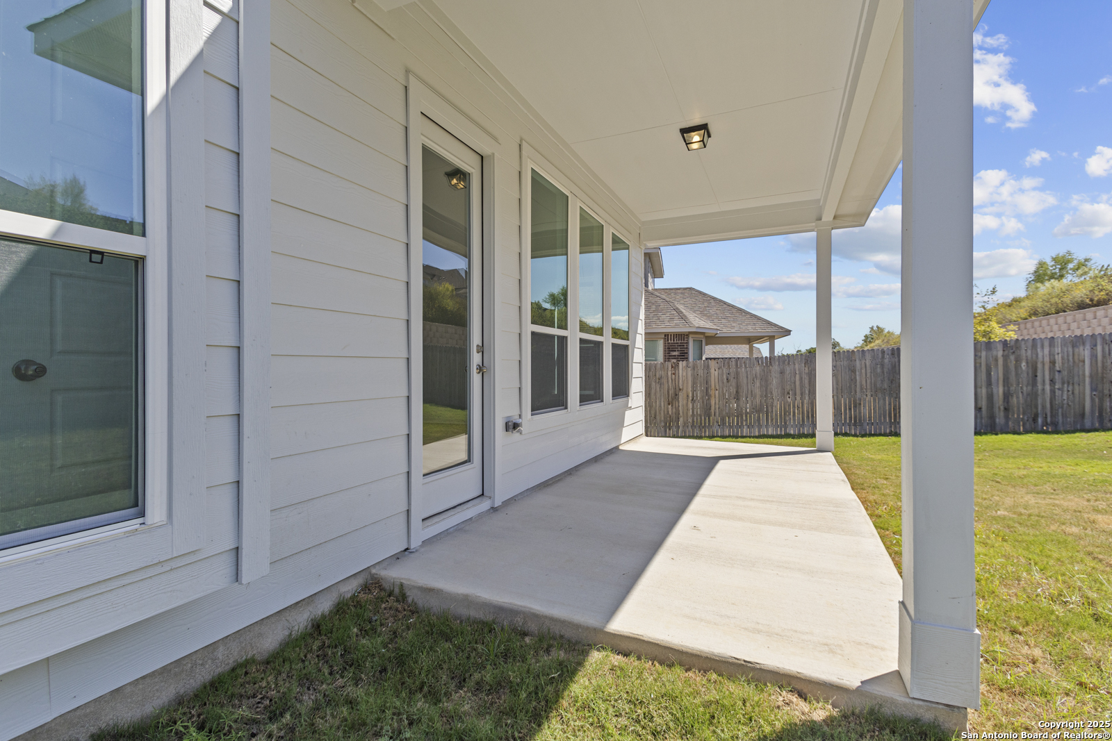 2615 Tortuga Verde San Antonio TX 78245