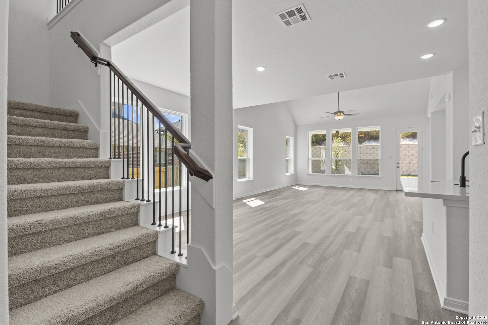 2615 Tortuga Verde San Antonio TX 78245