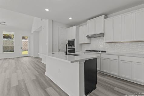 2615 Tortuga Verde San Antonio TX 78245