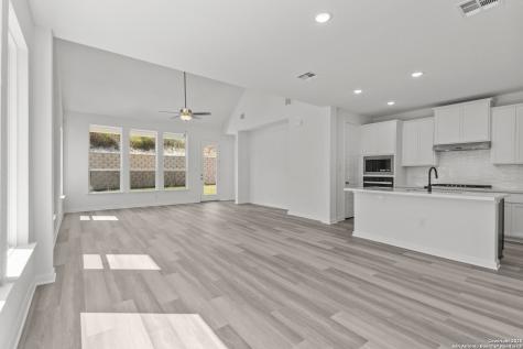 2615 Tortuga Verde San Antonio TX 78245
