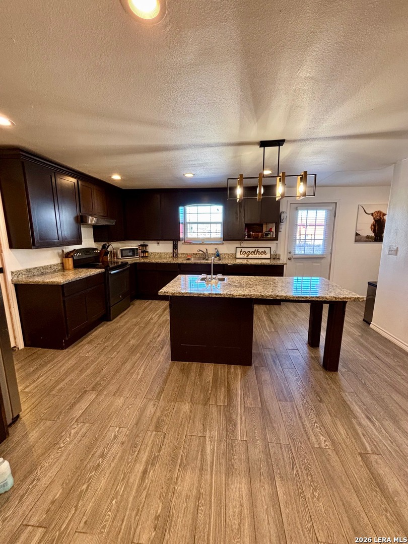 211 E Maverick Crystal City TX 78839